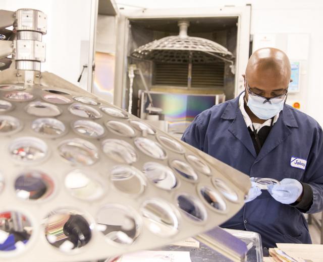 VSPOne Optical Technology Center-Sacramento opened in Folsom in November of 2014. The lab manufactures custom prescription eyewear and processes approximately 4,600 pairs of eyewear per day. Johnny Younger, a senior coating technician, has been with the company for 14 years. 