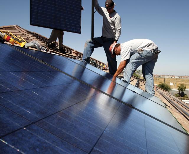 Yes! Construction Services Inc. installs solar panels on homes in Roseville. 