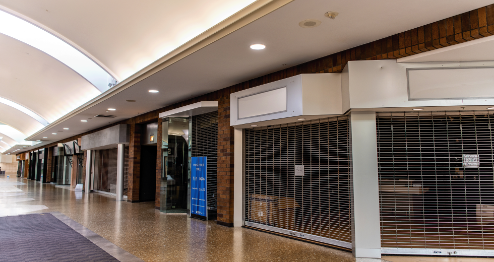 A shuttered shop in Citrus Heights’ Sunrise Mall displays a handwritten “closed forever” sign. Vacancy at the mall is about 60 percent. (Photo by Debbie Cunningham)