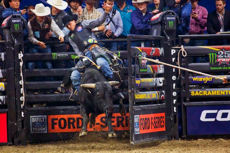 Brennon Eldred, riding Omaha, breaks from the gate during the first-round.