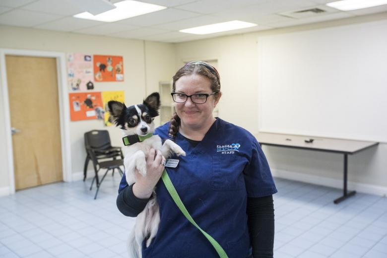 Each assessment takes about 10 minutes and includes monitoring how the dog socializes, handles tolerance (Oliver holds the animal’s collar, picks up feet, opens the mouth), plays with toys and reacts to the removal of food. Oliver also does an exercise where she runs across a space to see how the dog responds: “Some get overly excited and try to tackle me, so that’s not fun.”