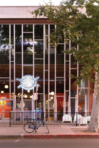 Midtown office building Built: 1962 Location: 2700 J St., Sacramento
Located in midtown’s popular Sutter District, the building at 2700 J St. makes good use of a narrow but deep site to create a pragmatic yet architecturally pleasing structure. Midtown office building Built: 1962 Location: 2700 J St., SacramentoLocated in midtown’s popular Sutter District, the building at 2700 J St. makes good use of a narrow but deep site to create a pragmatic yet architecturally pleasing structure.