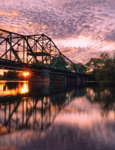 The Sacramento region benefits greatly from the abundant beauty and recreational opportunities offered by our two rivers. Shown here is the American River near the confluence with the Sacramento River at Discovery Park.