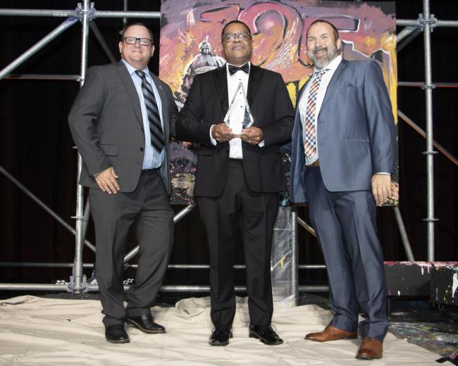 Kevin Stillman, 2026 board president-
elect, SRBX, and president, Capital Engineering; Mick Penn, Northern California regional director of community relations, Swinerton; and Jared Burdick, 2026 board president, SRBX, and project executive, Frank M. Booth
