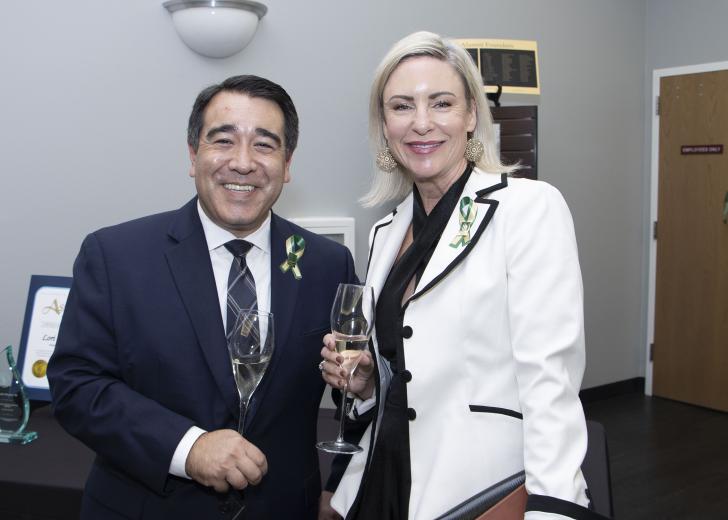 Peter L. Tateishi, honoree and CEO, Associated General Contractors of California, and Shelley Wetton, honoree and senior vice president/chief marketing officer, Five Star Bank