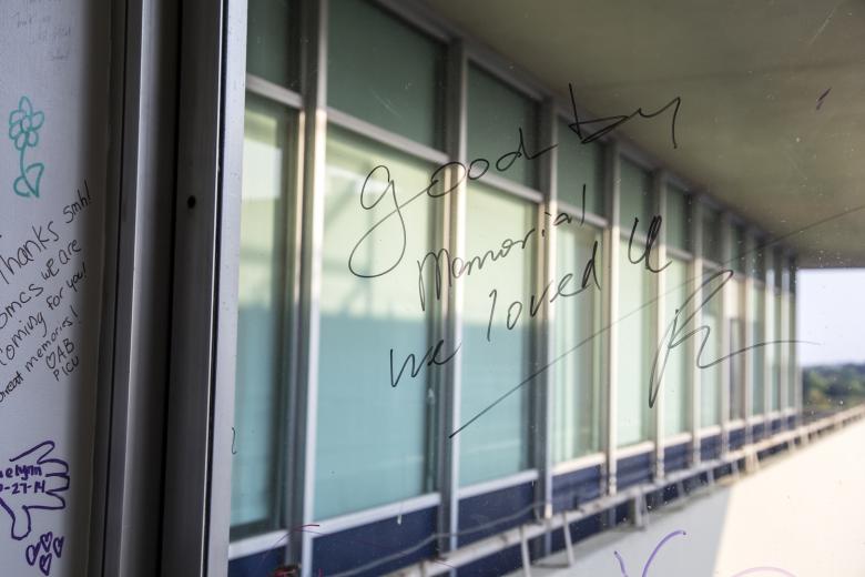 A fond goodbye is written on a seventh floor window at Sutter Memorial Hospital at 5151 F Street. A fond goodbye is written on a seventh floor window at Sutter Memorial Hospital at 5151 F Street.