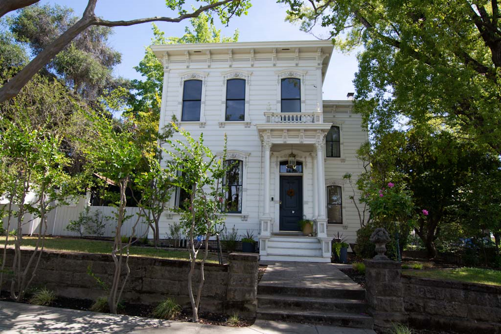 historic home tour sacramento