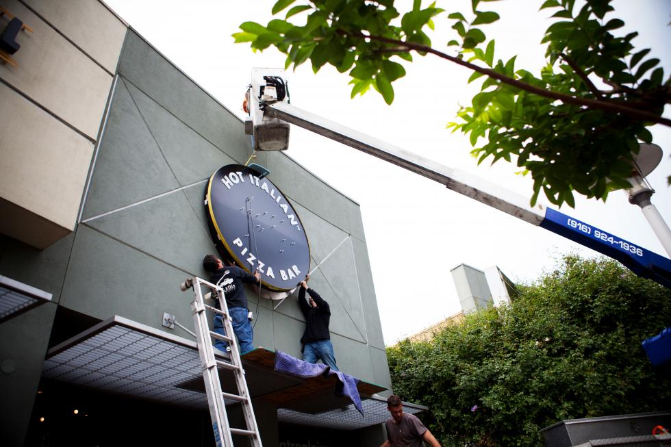 Hot Italian recently opened in Davis. The pizza and panini eatery now has three locations.
