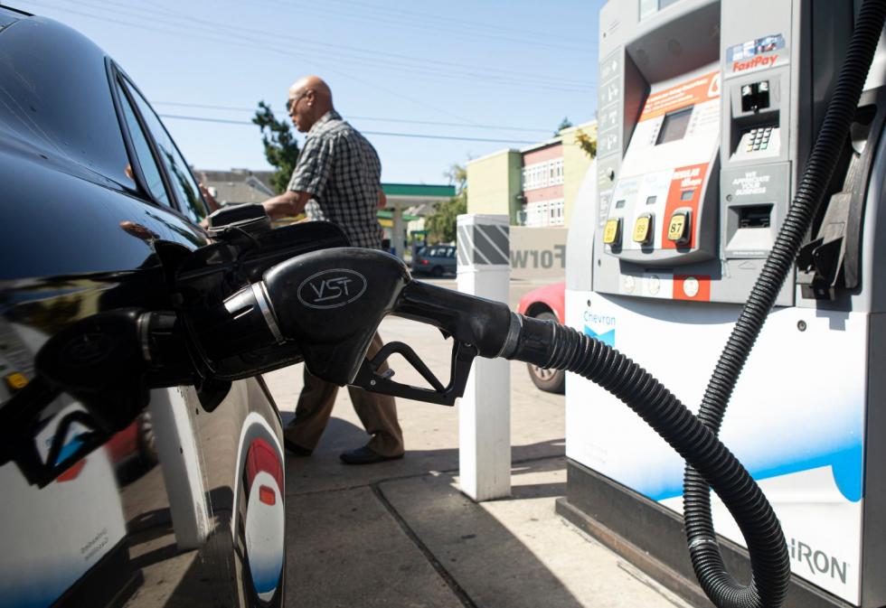 Newsom Orders Ban of New GasPowered Cars by 2035