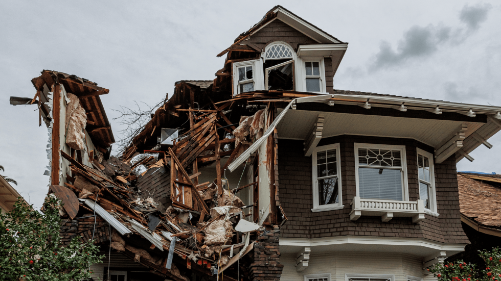 Taking Stock After the Storm | Comstock's magazine - Vimarsana News