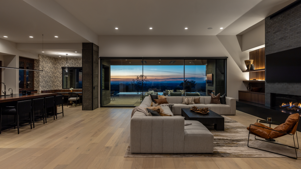 Sited on an elevated ridgeline in Newcastle, this contemporary ranch home designed by Pete Lugo of Lugo Design reflects an architectural response to both the site’s sweeping views and the homeowners’ deeply rooted connection to place. (Photo by Kat Alves)