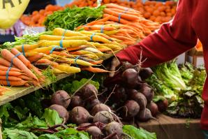 Sacramento's farmers markets showcase the bounty of the region. (Shutterstock photo by Julia E. Heath)